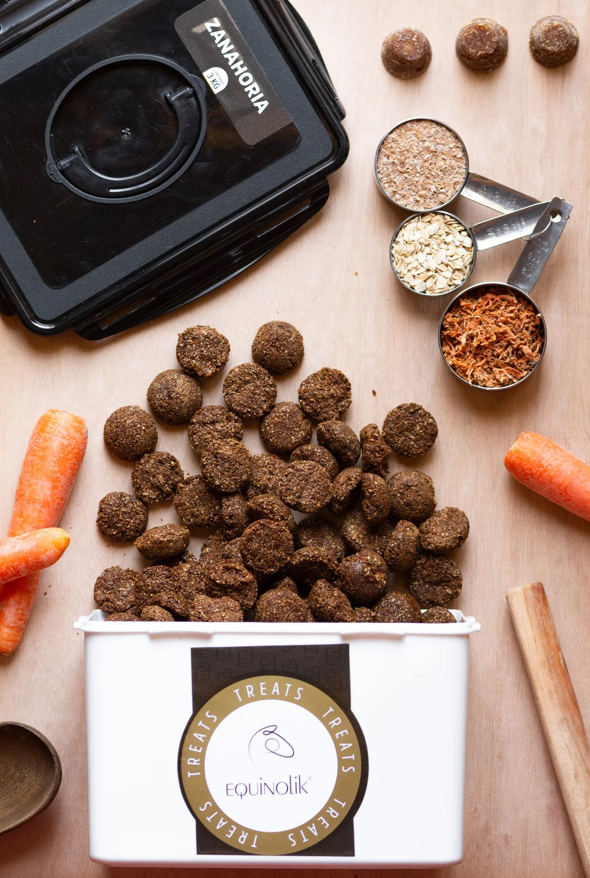 GALLETAS DE ZANAHORIA DE 3.0 KG.