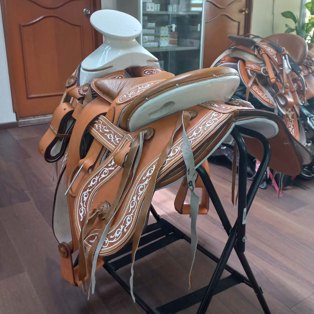 MONTURA #5501 CINCELADA MIEL (BLOCK)